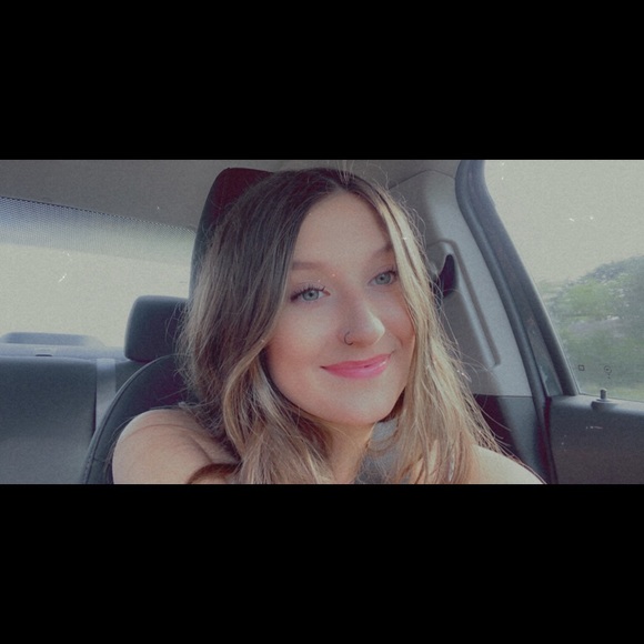 Meet your Posher, kitty - Picture 2 of 9